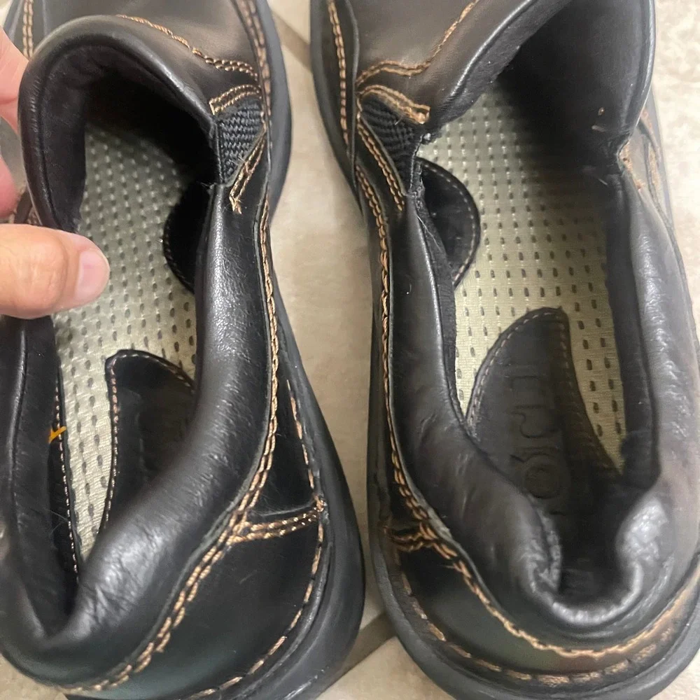 Born Mens Blast Iii Black Leather Slip On Loafers Moc Toe Shoes  Size 8M used 1x